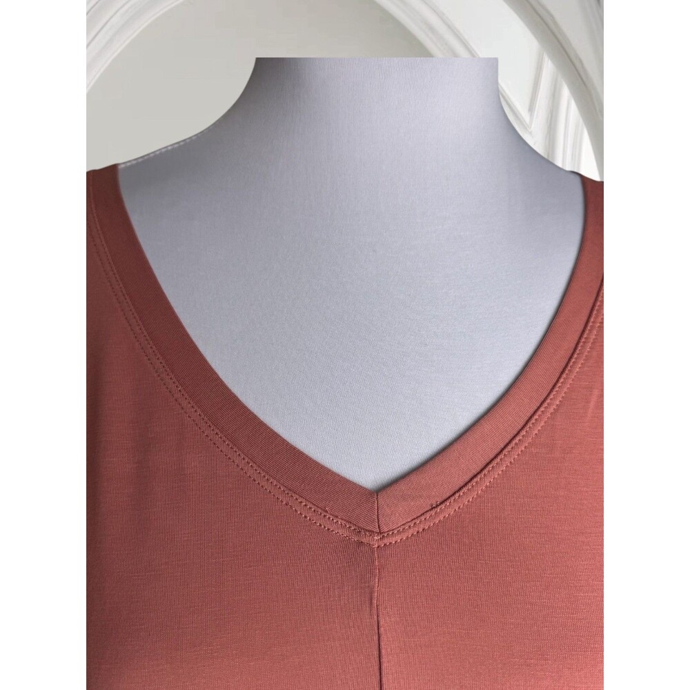 32 Degrees Cool Women Top Sz XL NWT Soft Short Sleeve V-Neck Color Red/Rust - Picture 2 of 9